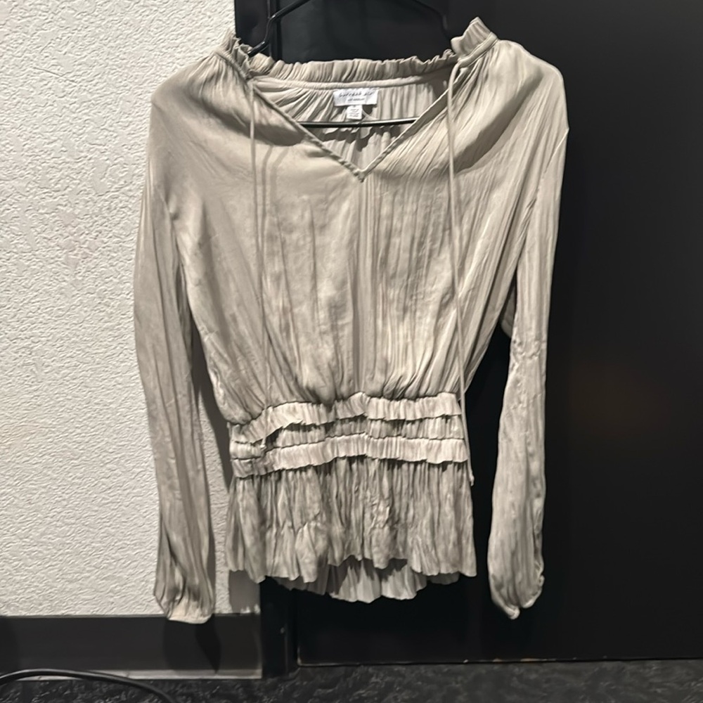 Current Air Tan Pleated Ruffled Long Sleeve Blouse Size Small